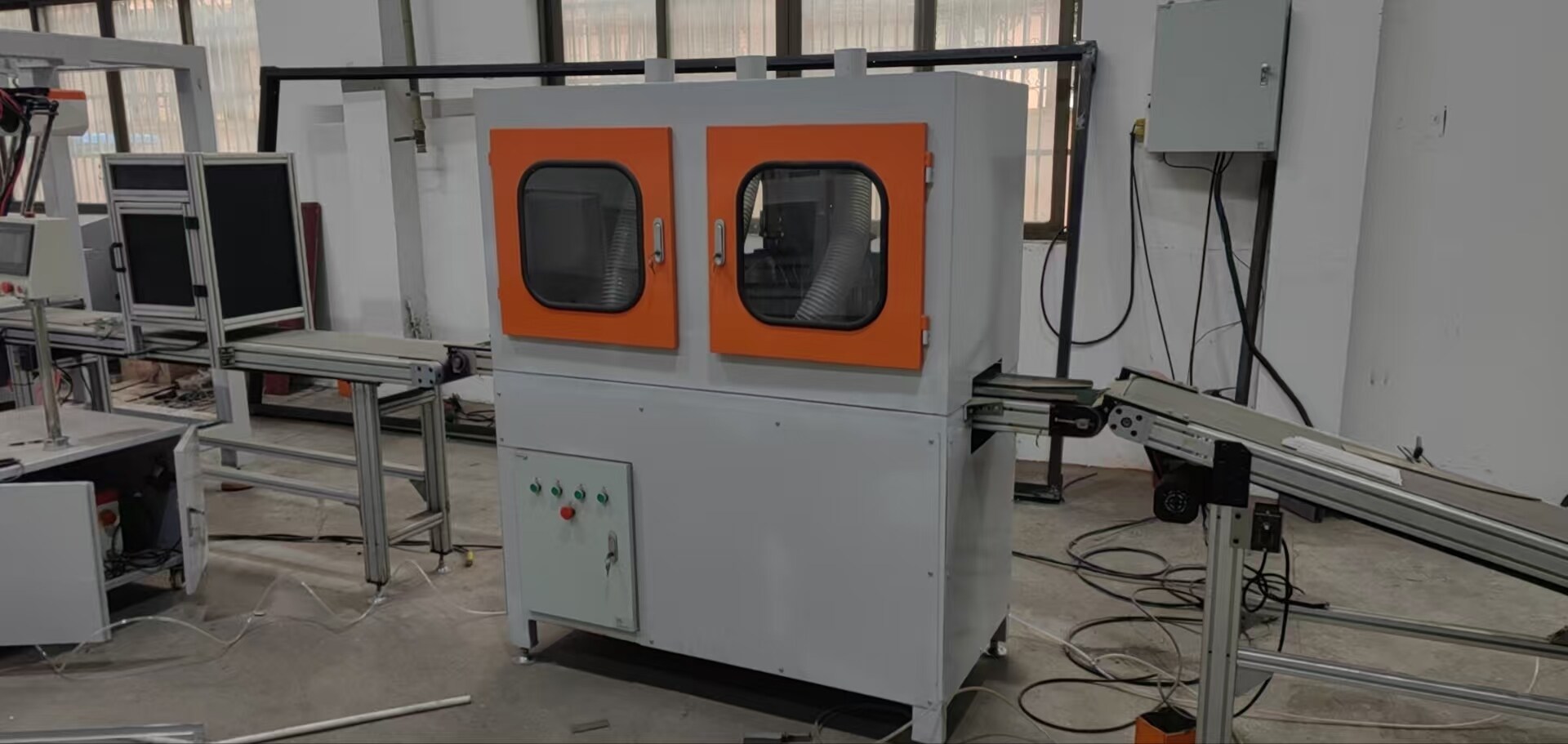Backplane surface cleaning machine